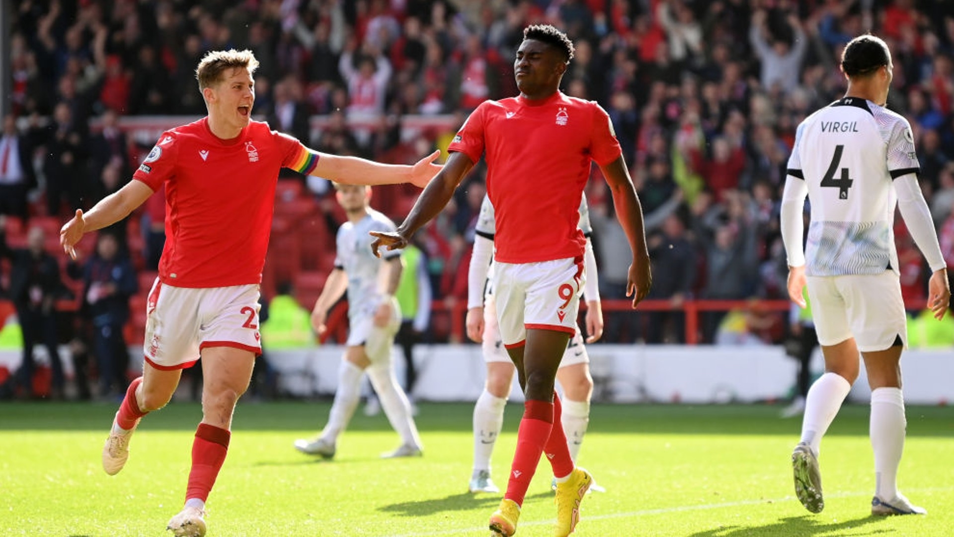 比赛中的球 比赛中的球