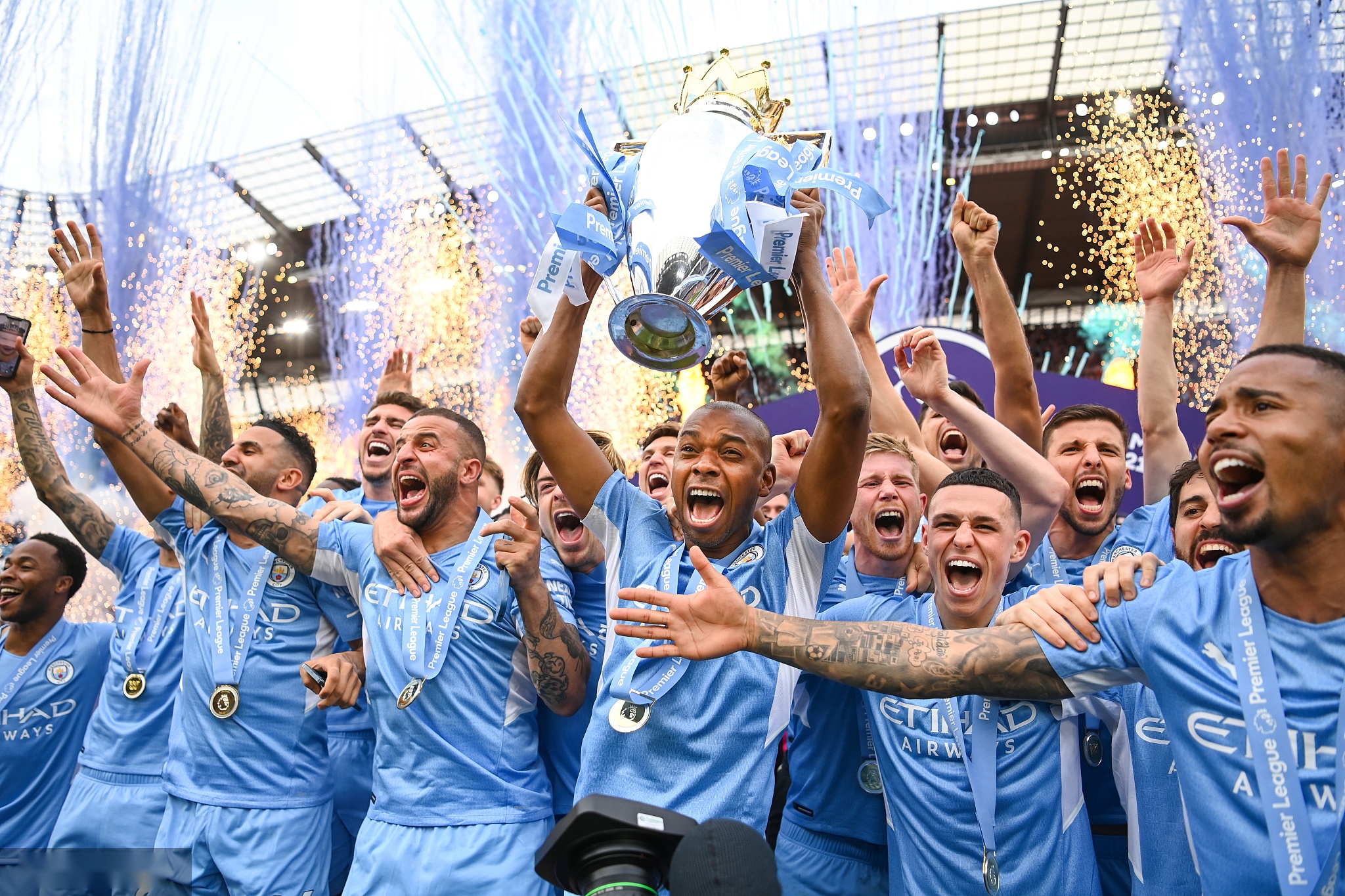 度的敌对情 度的敌对情