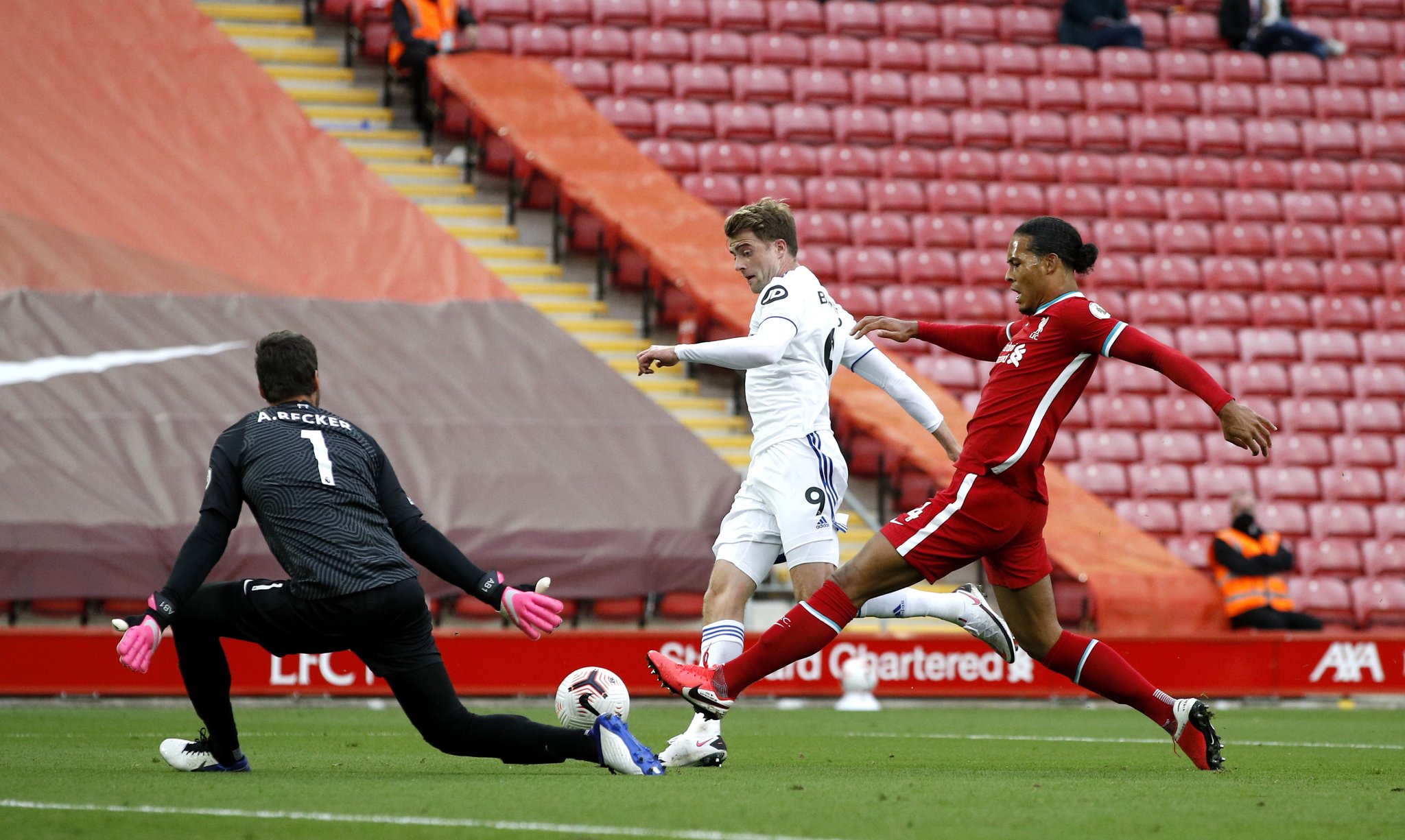 境塑造了他 境塑造了他